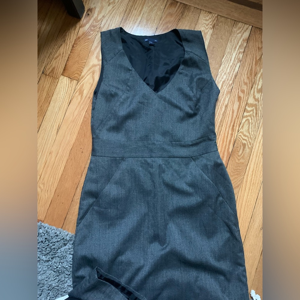 GAP Blue Sleeveless V-Neck Sheath Dress